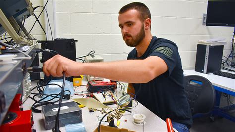 electronics service technician coordinator glassdoor.